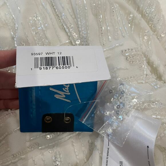 Mac Duggal 93597 Sequin White Abstract Midi Sheath Dress 12 High Neck - Picture 3 of 11